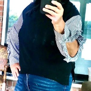 Black & White Stripe Ruffle Vented Sleeve Sweater Size Large
